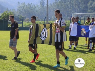 
<a style='margin-left: 5px;' class='btn btn-xs btn-social btn-facebook' href='https://www.facebook.com/sharer/sharer.php?u=https://ko-boladovale.web.getmuller.com.br/imgs/800-800-90/conteudo/fotos/1815/img4651.jpg' rel='popup' data-width='500' data-height='400'><i class='fa fa-facebook'></i>Compartilhar <span class='hidden-xs'>no Facebook</span>
</a> 
<a class='btn btn-default btn-xs' target='_blank' href='imgs/800-800-90/conteudo/fotos/1815/img4651.jpg'>
<span class='glyphicon glyphicon-cloud-download'></span> Salvar
</a> 
<span></span>