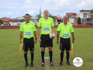 
<a style='margin-left: 5px;' class='btn btn-xs btn-social btn-facebook' href='https://www.facebook.com/sharer/sharer.php?u=https://ko-boladovale.web.getmuller.com.br/imgs/800-800-90/conteudo/fotos/1823/img6476.jpg' rel='popup' data-width='500' data-height='400'><i class='fa fa-facebook'></i>Compartilhar <span class='hidden-xs'>no Facebook</span>
</a> 
<a class='btn btn-default btn-xs' target='_blank' href='imgs/800-800-90/conteudo/fotos/1823/img6476.jpg'>
<span class='glyphicon glyphicon-cloud-download'></span> Salvar
</a> 
<span></span>