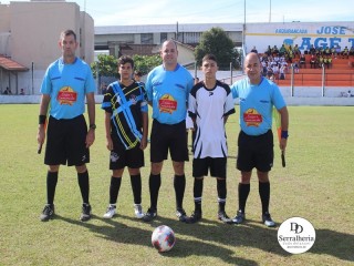 
<a style='margin-left: 5px;' class='btn btn-xs btn-social btn-facebook' href='https://www.facebook.com/sharer/sharer.php?u=https://ko-boladovale.web.getmuller.com.br/imgs/800-800-90/conteudo/fotos/1830/img8416.jpg' rel='popup' data-width='500' data-height='400'><i class='fa fa-facebook'></i>Compartilhar <span class='hidden-xs'>no Facebook</span>
</a> 
<a class='btn btn-default btn-xs' target='_blank' href='imgs/800-800-90/conteudo/fotos/1830/img8416.jpg'>
<span class='glyphicon glyphicon-cloud-download'></span> Salvar
</a> 
<span></span>