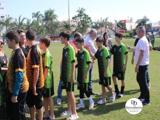 
<a style='margin-left: 5px;' class='btn btn-xs btn-social btn-facebook' href='https://www.facebook.com/sharer/sharer.php?u=https://ko-boladovale.web.getmuller.com.br/imgs/800-800-90/conteudo/fotos/1842/img0389.jpg' rel='popup' data-width='500' data-height='400'><i class='fa fa-facebook'></i>Compartilhar <span class='hidden-xs'>no Facebook</span>
</a> 
<a class='btn btn-default btn-xs' target='_blank' href='imgs/800-800-90/conteudo/fotos/1842/img0389.jpg'>
<span class='glyphicon glyphicon-cloud-download'></span> Salvar
</a> 
<span></span>