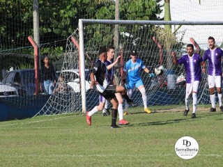 
<a style='margin-left: 5px;' class='btn btn-xs btn-social btn-facebook' href='https://www.facebook.com/sharer/sharer.php?u=https://ko-boladovale.web.getmuller.com.br/imgs/800-800-90/conteudo/fotos/1852/img2029.jpg' rel='popup' data-width='500' data-height='400'><i class='fa fa-facebook'></i>Compartilhar <span class='hidden-xs'>no Facebook</span>
</a> 
<a class='btn btn-default btn-xs' target='_blank' href='imgs/800-800-90/conteudo/fotos/1852/img2029.jpg'>
<span class='glyphicon glyphicon-cloud-download'></span> Salvar
</a> 
<span></span>