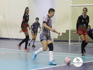 
<a style='margin-left: 5px;' class='btn btn-xs btn-social btn-facebook' href='https://www.facebook.com/sharer/sharer.php?u=https://ko-boladovale.web.getmuller.com.br/imgs/800-800-90/conteudo/fotos/1867/img5772.jpg' rel='popup' data-width='500' data-height='400'><i class='fa fa-facebook'></i>Compartilhar <span class='hidden-xs'>no Facebook</span>
</a> 
<a class='btn btn-default btn-xs' target='_blank' href='imgs/800-800-90/conteudo/fotos/1867/img5772.jpg'>
<span class='glyphicon glyphicon-cloud-download'></span> Salvar
</a> 
<span></span>