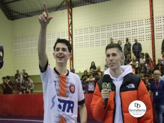 
<a style='margin-left: 5px;' class='btn btn-xs btn-social btn-facebook' href='https://www.facebook.com/sharer/sharer.php?u=https://ko-boladovale.web.getmuller.com.br/imgs/800-800-90/conteudo/fotos/1871/img6730.jpg' rel='popup' data-width='500' data-height='400'><i class='fa fa-facebook'></i>Compartilhar <span class='hidden-xs'>no Facebook</span>
</a> 
<a class='btn btn-default btn-xs' target='_blank' href='imgs/800-800-90/conteudo/fotos/1871/img6730.jpg'>
<span class='glyphicon glyphicon-cloud-download'></span> Salvar
</a> 
<span></span>