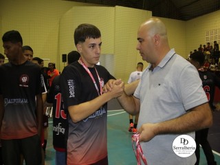 
<a style='margin-left: 5px;' class='btn btn-xs btn-social btn-facebook' href='https://www.facebook.com/sharer/sharer.php?u=https://ko-boladovale.web.getmuller.com.br/imgs/800-800-90/conteudo/fotos/1871/img6743.jpg' rel='popup' data-width='500' data-height='400'><i class='fa fa-facebook'></i>Compartilhar <span class='hidden-xs'>no Facebook</span>
</a> 
<a class='btn btn-default btn-xs' target='_blank' href='imgs/800-800-90/conteudo/fotos/1871/img6743.jpg'>
<span class='glyphicon glyphicon-cloud-download'></span> Salvar
</a> 
<span></span>