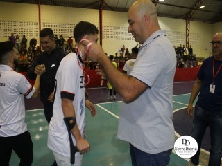 
<a style='margin-left: 5px;' class='btn btn-xs btn-social btn-facebook' href='https://www.facebook.com/sharer/sharer.php?u=https://ko-boladovale.web.getmuller.com.br/imgs/800-800-90/conteudo/fotos/1871/img6779.jpg' rel='popup' data-width='500' data-height='400'><i class='fa fa-facebook'></i>Compartilhar <span class='hidden-xs'>no Facebook</span>
</a> 
<a class='btn btn-default btn-xs' target='_blank' href='imgs/800-800-90/conteudo/fotos/1871/img6779.jpg'>
<span class='glyphicon glyphicon-cloud-download'></span> Salvar
</a> 
<span></span>