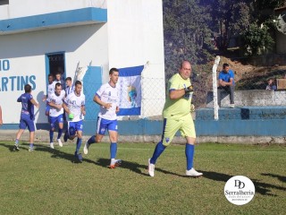 
<a style='margin-left: 5px;' class='btn btn-xs btn-social btn-facebook' href='https://www.facebook.com/sharer/sharer.php?u=https://ko-boladovale.web.getmuller.com.br/imgs/800-800-90/conteudo/fotos/1874/img7150.jpg' rel='popup' data-width='500' data-height='400'><i class='fa fa-facebook'></i>Compartilhar <span class='hidden-xs'>no Facebook</span>
</a> 
<a class='btn btn-default btn-xs' target='_blank' href='imgs/800-800-90/conteudo/fotos/1874/img7150.jpg'>
<span class='glyphicon glyphicon-cloud-download'></span> Salvar
</a> 
<span></span>