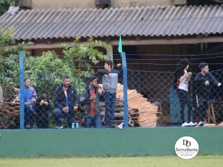 
<a style='margin-left: 5px;' class='btn btn-xs btn-social btn-facebook' href='https://www.facebook.com/sharer/sharer.php?u=https://ko-boladovale.web.getmuller.com.br/imgs/800-800-90/conteudo/fotos/1876/img7608.jpg' rel='popup' data-width='500' data-height='400'><i class='fa fa-facebook'></i>Compartilhar <span class='hidden-xs'>no Facebook</span>
</a> 
<a class='btn btn-default btn-xs' target='_blank' href='imgs/800-800-90/conteudo/fotos/1876/img7608.jpg'>
<span class='glyphicon glyphicon-cloud-download'></span> Salvar
</a> 
<span></span>