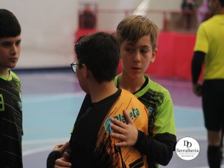 
<a style='margin-left: 5px;' class='btn btn-xs btn-social btn-facebook' href='https://www.facebook.com/sharer/sharer.php?u=https://ko-boladovale.web.getmuller.com.br/imgs/800-800-90/conteudo/fotos/1878/img8426.jpg' rel='popup' data-width='500' data-height='400'><i class='fa fa-facebook'></i>Compartilhar <span class='hidden-xs'>no Facebook</span>
</a> 
<a class='btn btn-default btn-xs' target='_blank' href='imgs/800-800-90/conteudo/fotos/1878/img8426.jpg'>
<span class='glyphicon glyphicon-cloud-download'></span> Salvar
</a> 
<span></span>