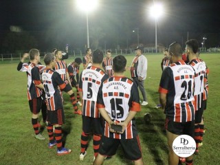 
<a style='margin-left: 5px;' class='btn btn-xs btn-social btn-facebook' href='https://www.facebook.com/sharer/sharer.php?u=https://ko-boladovale.web.getmuller.com.br/imgs/800-800-90/conteudo/fotos/1879/img8435.jpg' rel='popup' data-width='500' data-height='400'><i class='fa fa-facebook'></i>Compartilhar <span class='hidden-xs'>no Facebook</span>
</a> 
<a class='btn btn-default btn-xs' target='_blank' href='imgs/800-800-90/conteudo/fotos/1879/img8435.jpg'>
<span class='glyphicon glyphicon-cloud-download'></span> Salvar
</a> 
<span></span>