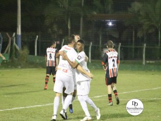 
<a style='margin-left: 5px;' class='btn btn-xs btn-social btn-facebook' href='https://www.facebook.com/sharer/sharer.php?u=https://ko-boladovale.web.getmuller.com.br/imgs/800-800-90/conteudo/fotos/1879/img8446.jpg' rel='popup' data-width='500' data-height='400'><i class='fa fa-facebook'></i>Compartilhar <span class='hidden-xs'>no Facebook</span>
</a> 
<a class='btn btn-default btn-xs' target='_blank' href='imgs/800-800-90/conteudo/fotos/1879/img8446.jpg'>
<span class='glyphicon glyphicon-cloud-download'></span> Salvar
</a> 
<span></span>