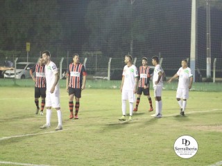 
<a style='margin-left: 5px;' class='btn btn-xs btn-social btn-facebook' href='https://www.facebook.com/sharer/sharer.php?u=https://ko-boladovale.web.getmuller.com.br/imgs/800-800-90/conteudo/fotos/1879/img8544.jpg' rel='popup' data-width='500' data-height='400'><i class='fa fa-facebook'></i>Compartilhar <span class='hidden-xs'>no Facebook</span>
</a> 
<a class='btn btn-default btn-xs' target='_blank' href='imgs/800-800-90/conteudo/fotos/1879/img8544.jpg'>
<span class='glyphicon glyphicon-cloud-download'></span> Salvar
</a> 
<span></span>