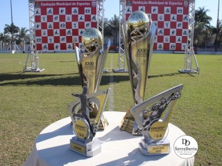 
<a style='margin-left: 5px;' class='btn btn-xs btn-social btn-facebook' href='https://www.facebook.com/sharer/sharer.php?u=https://ko-boladovale.web.getmuller.com.br/imgs/800-800-90/conteudo/fotos/1880/img8724.jpg' rel='popup' data-width='500' data-height='400'><i class='fa fa-facebook'></i>Compartilhar <span class='hidden-xs'>no Facebook</span>
</a> 
<a class='btn btn-default btn-xs' target='_blank' href='imgs/800-800-90/conteudo/fotos/1880/img8724.jpg'>
<span class='glyphicon glyphicon-cloud-download'></span> Salvar
</a> 
<span></span>