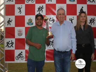 
<a style='margin-left: 5px;' class='btn btn-xs btn-social btn-facebook' href='https://www.facebook.com/sharer/sharer.php?u=https://ko-boladovale.web.getmuller.com.br/imgs/800-800-90/conteudo/fotos/1881/img9118.jpg' rel='popup' data-width='500' data-height='400'><i class='fa fa-facebook'></i>Compartilhar <span class='hidden-xs'>no Facebook</span>
</a> 
<a class='btn btn-default btn-xs' target='_blank' href='imgs/800-800-90/conteudo/fotos/1881/img9118.jpg'>
<span class='glyphicon glyphicon-cloud-download'></span> Salvar
</a> 
<span></span>