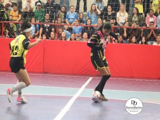 
<a style='margin-left: 5px;' class='btn btn-xs btn-social btn-facebook' href='https://www.facebook.com/sharer/sharer.php?u=https://ko-boladovale.web.getmuller.com.br/imgs/800-800-90/conteudo/fotos/1886/img9999-121.jpg' rel='popup' data-width='500' data-height='400'><i class='fa fa-facebook'></i>Compartilhar <span class='hidden-xs'>no Facebook</span>
</a> 
<a class='btn btn-default btn-xs' target='_blank' href='imgs/800-800-90/conteudo/fotos/1886/img9999-121.jpg'>
<span class='glyphicon glyphicon-cloud-download'></span> Salvar
</a> 
<span></span>