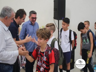 
<a style='margin-left: 5px;' class='btn btn-xs btn-social btn-facebook' href='https://www.facebook.com/sharer/sharer.php?u=https://ko-boladovale.web.getmuller.com.br/imgs/800-800-90/conteudo/fotos/1892/img9999-459.jpg' rel='popup' data-width='500' data-height='400'><i class='fa fa-facebook'></i>Compartilhar <span class='hidden-xs'>no Facebook</span>
</a> 
<a class='btn btn-default btn-xs' target='_blank' href='imgs/800-800-90/conteudo/fotos/1892/img9999-459.jpg'>
<span class='glyphicon glyphicon-cloud-download'></span> Salvar
</a> 
<span></span>