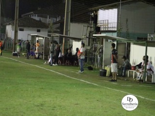 
<a style='margin-left: 5px;' class='btn btn-xs btn-social btn-facebook' href='https://www.facebook.com/sharer/sharer.php?u=https://ko-boladovale.web.getmuller.com.br/imgs/800-800-90/conteudo/fotos/1893/img0650.jpg' rel='popup' data-width='500' data-height='400'><i class='fa fa-facebook'></i>Compartilhar <span class='hidden-xs'>no Facebook</span>
</a> 
<a class='btn btn-default btn-xs' target='_blank' href='imgs/800-800-90/conteudo/fotos/1893/img0650.jpg'>
<span class='glyphicon glyphicon-cloud-download'></span> Salvar
</a> 
<span></span>