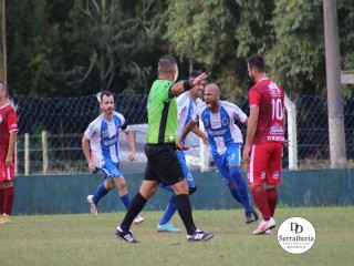 
<a style='margin-left: 5px;' class='btn btn-xs btn-social btn-facebook' href='https://www.facebook.com/sharer/sharer.php?u=https://ko-boladovale.web.getmuller.com.br/imgs/800-800-90/conteudo/fotos/1894/img1461.jpg' rel='popup' data-width='500' data-height='400'><i class='fa fa-facebook'></i>Compartilhar <span class='hidden-xs'>no Facebook</span>
</a> 
<a class='btn btn-default btn-xs' target='_blank' href='imgs/800-800-90/conteudo/fotos/1894/img1461.jpg'>
<span class='glyphicon glyphicon-cloud-download'></span> Salvar
</a> 
<span></span>