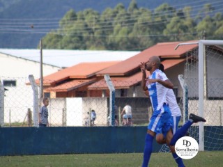 
<a style='margin-left: 5px;' class='btn btn-xs btn-social btn-facebook' href='https://www.facebook.com/sharer/sharer.php?u=https://ko-boladovale.web.getmuller.com.br/imgs/800-800-90/conteudo/fotos/1894/img1466.jpg' rel='popup' data-width='500' data-height='400'><i class='fa fa-facebook'></i>Compartilhar <span class='hidden-xs'>no Facebook</span>
</a> 
<a class='btn btn-default btn-xs' target='_blank' href='imgs/800-800-90/conteudo/fotos/1894/img1466.jpg'>
<span class='glyphicon glyphicon-cloud-download'></span> Salvar
</a> 
<span></span>