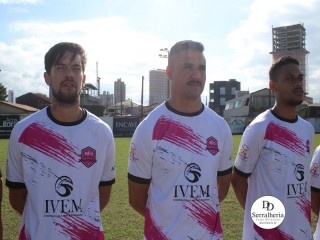 
<a style='margin-left: 5px;' class='btn btn-xs btn-social btn-facebook' href='https://www.facebook.com/sharer/sharer.php?u=https://ko-boladovale.web.getmuller.com.br/imgs/800-800-90/conteudo/fotos/1895/img1758.jpg' rel='popup' data-width='500' data-height='400'><i class='fa fa-facebook'></i>Compartilhar <span class='hidden-xs'>no Facebook</span>
</a> 
<a class='btn btn-default btn-xs' target='_blank' href='imgs/800-800-90/conteudo/fotos/1895/img1758.jpg'>
<span class='glyphicon glyphicon-cloud-download'></span> Salvar
</a> 
<span></span>