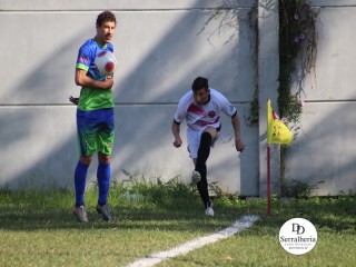 
<a style='margin-left: 5px;' class='btn btn-xs btn-social btn-facebook' href='https://www.facebook.com/sharer/sharer.php?u=https://ko-boladovale.web.getmuller.com.br/imgs/800-800-90/conteudo/fotos/1895/img1842.jpg' rel='popup' data-width='500' data-height='400'><i class='fa fa-facebook'></i>Compartilhar <span class='hidden-xs'>no Facebook</span>
</a> 
<a class='btn btn-default btn-xs' target='_blank' href='imgs/800-800-90/conteudo/fotos/1895/img1842.jpg'>
<span class='glyphicon glyphicon-cloud-download'></span> Salvar
</a> 
<span></span>