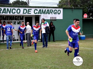 
<a style='margin-left: 5px;' class='btn btn-xs btn-social btn-facebook' href='https://www.facebook.com/sharer/sharer.php?u=https://ko-boladovale.web.getmuller.com.br/imgs/800-800-90/conteudo/fotos/1898/img2691.jpg' rel='popup' data-width='500' data-height='400'><i class='fa fa-facebook'></i>Compartilhar <span class='hidden-xs'>no Facebook</span>
</a> 
<a class='btn btn-default btn-xs' target='_blank' href='imgs/800-800-90/conteudo/fotos/1898/img2691.jpg'>
<span class='glyphicon glyphicon-cloud-download'></span> Salvar
</a> 
<span></span>