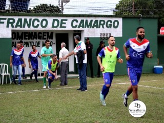 
<a style='margin-left: 5px;' class='btn btn-xs btn-social btn-facebook' href='https://www.facebook.com/sharer/sharer.php?u=https://ko-boladovale.web.getmuller.com.br/imgs/800-800-90/conteudo/fotos/1898/img2693.jpg' rel='popup' data-width='500' data-height='400'><i class='fa fa-facebook'></i>Compartilhar <span class='hidden-xs'>no Facebook</span>
</a> 
<a class='btn btn-default btn-xs' target='_blank' href='imgs/800-800-90/conteudo/fotos/1898/img2693.jpg'>
<span class='glyphicon glyphicon-cloud-download'></span> Salvar
</a> 
<span></span>