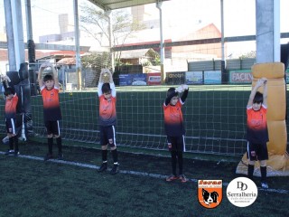 
<a style='margin-left: 5px;' class='btn btn-xs btn-social btn-facebook' href='https://www.facebook.com/sharer/sharer.php?u=https://ko-boladovale.web.getmuller.com.br/imgs/800-800-90/conteudo/fotos/1900/img3619.jpg' rel='popup' data-width='500' data-height='400'><i class='fa fa-facebook'></i>Compartilhar <span class='hidden-xs'>no Facebook</span>
</a> 
<a class='btn btn-default btn-xs' target='_blank' href='imgs/800-800-90/conteudo/fotos/1900/img3619.jpg'>
<span class='glyphicon glyphicon-cloud-download'></span> Salvar
</a> 
<span></span>