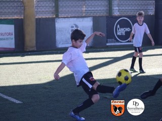 
<a style='margin-left: 5px;' class='btn btn-xs btn-social btn-facebook' href='https://www.facebook.com/sharer/sharer.php?u=https://ko-boladovale.web.getmuller.com.br/imgs/800-800-90/conteudo/fotos/1901/img3742.jpg' rel='popup' data-width='500' data-height='400'><i class='fa fa-facebook'></i>Compartilhar <span class='hidden-xs'>no Facebook</span>
</a> 
<a class='btn btn-default btn-xs' target='_blank' href='imgs/800-800-90/conteudo/fotos/1901/img3742.jpg'>
<span class='glyphicon glyphicon-cloud-download'></span> Salvar
</a> 
<span></span>