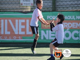 
<a style='margin-left: 5px;' class='btn btn-xs btn-social btn-facebook' href='https://www.facebook.com/sharer/sharer.php?u=https://ko-boladovale.web.getmuller.com.br/imgs/800-800-90/conteudo/fotos/1901/img3773.jpg' rel='popup' data-width='500' data-height='400'><i class='fa fa-facebook'></i>Compartilhar <span class='hidden-xs'>no Facebook</span>
</a> 
<a class='btn btn-default btn-xs' target='_blank' href='imgs/800-800-90/conteudo/fotos/1901/img3773.jpg'>
<span class='glyphicon glyphicon-cloud-download'></span> Salvar
</a> 
<span></span>