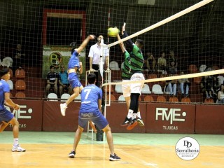 
<a style='margin-left: 5px;' class='btn btn-xs btn-social btn-facebook' href='https://www.facebook.com/sharer/sharer.php?u=https://ko-boladovale.web.getmuller.com.br/imgs/800-800-90/conteudo/fotos/1903/img5964.jpg' rel='popup' data-width='500' data-height='400'><i class='fa fa-facebook'></i>Compartilhar <span class='hidden-xs'>no Facebook</span>
</a> 
<a class='btn btn-default btn-xs' target='_blank' href='imgs/800-800-90/conteudo/fotos/1903/img5964.jpg'>
<span class='glyphicon glyphicon-cloud-download'></span> Salvar
</a> 
<span></span>