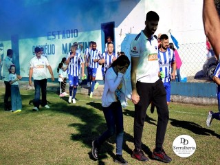 
<a style='margin-left: 5px;' class='btn btn-xs btn-social btn-facebook' href='https://www.facebook.com/sharer/sharer.php?u=https://ko-boladovale.web.getmuller.com.br/imgs/800-800-90/conteudo/fotos/1904/img7724.jpg' rel='popup' data-width='500' data-height='400'><i class='fa fa-facebook'></i>Compartilhar <span class='hidden-xs'>no Facebook</span>
</a> 
<a class='btn btn-default btn-xs' target='_blank' href='imgs/800-800-90/conteudo/fotos/1904/img7724.jpg'>
<span class='glyphicon glyphicon-cloud-download'></span> Salvar
</a> 
<span></span>