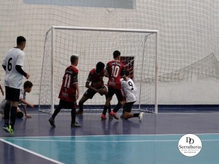 
<a style='margin-left: 5px;' class='btn btn-xs btn-social btn-facebook' href='https://www.facebook.com/sharer/sharer.php?u=https://ko-boladovale.web.getmuller.com.br/imgs/800-800-90/conteudo/fotos/1909/img8914.jpg' rel='popup' data-width='500' data-height='400'><i class='fa fa-facebook'></i>Compartilhar <span class='hidden-xs'>no Facebook</span>
</a> 
<a class='btn btn-default btn-xs' target='_blank' href='imgs/800-800-90/conteudo/fotos/1909/img8914.jpg'>
<span class='glyphicon glyphicon-cloud-download'></span> Salvar
</a> 
<span></span>