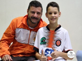 
<a style='margin-left: 5px;' class='btn btn-xs btn-social btn-facebook' href='https://www.facebook.com/sharer/sharer.php?u=https://ko-boladovale.web.getmuller.com.br/imgs/800-800-90/conteudo/fotos/1914/img9582.jpg' rel='popup' data-width='500' data-height='400'><i class='fa fa-facebook'></i>Compartilhar <span class='hidden-xs'>no Facebook</span>
</a> 
<a class='btn btn-default btn-xs' target='_blank' href='imgs/800-800-90/conteudo/fotos/1914/img9582.jpg'>
<span class='glyphicon glyphicon-cloud-download'></span> Salvar
</a> 
<span></span>