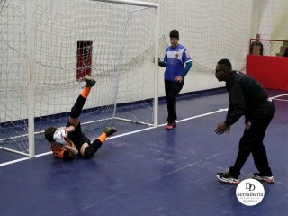 
<a style='margin-left: 5px;' class='btn btn-xs btn-social btn-facebook' href='https://www.facebook.com/sharer/sharer.php?u=https://ko-boladovale.web.getmuller.com.br/imgs/800-800-90/conteudo/fotos/1915/img9495.jpg' rel='popup' data-width='500' data-height='400'><i class='fa fa-facebook'></i>Compartilhar <span class='hidden-xs'>no Facebook</span>
</a> 
<a class='btn btn-default btn-xs' target='_blank' href='imgs/800-800-90/conteudo/fotos/1915/img9495.jpg'>
<span class='glyphicon glyphicon-cloud-download'></span> Salvar
</a> 
<span></span>