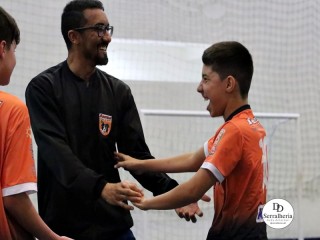 
<a style='margin-left: 5px;' class='btn btn-xs btn-social btn-facebook' href='https://www.facebook.com/sharer/sharer.php?u=https://ko-boladovale.web.getmuller.com.br/imgs/800-800-90/conteudo/fotos/1916/img9637.jpg' rel='popup' data-width='500' data-height='400'><i class='fa fa-facebook'></i>Compartilhar <span class='hidden-xs'>no Facebook</span>
</a> 
<a class='btn btn-default btn-xs' target='_blank' href='imgs/800-800-90/conteudo/fotos/1916/img9637.jpg'>
<span class='glyphicon glyphicon-cloud-download'></span> Salvar
</a> 
<span></span>