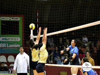 
<a style='margin-left: 5px;' class='btn btn-xs btn-social btn-facebook' href='https://www.facebook.com/sharer/sharer.php?u=https://ko-boladovale.web.getmuller.com.br/imgs/800-800-90/conteudo/fotos/1917/img9820.jpg' rel='popup' data-width='500' data-height='400'><i class='fa fa-facebook'></i>Compartilhar <span class='hidden-xs'>no Facebook</span>
</a> 
<a class='btn btn-default btn-xs' target='_blank' href='imgs/800-800-90/conteudo/fotos/1917/img9820.jpg'>
<span class='glyphicon glyphicon-cloud-download'></span> Salvar
</a> 
<span></span>