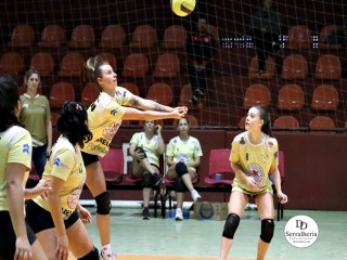 
<a style='margin-left: 5px;' class='btn btn-xs btn-social btn-facebook' href='https://www.facebook.com/sharer/sharer.php?u=https://ko-boladovale.web.getmuller.com.br/imgs/800-800-90/conteudo/fotos/1917/img9858.jpg' rel='popup' data-width='500' data-height='400'><i class='fa fa-facebook'></i>Compartilhar <span class='hidden-xs'>no Facebook</span>
</a> 
<a class='btn btn-default btn-xs' target='_blank' href='imgs/800-800-90/conteudo/fotos/1917/img9858.jpg'>
<span class='glyphicon glyphicon-cloud-download'></span> Salvar
</a> 
<span></span>