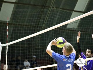 
<a style='margin-left: 5px;' class='btn btn-xs btn-social btn-facebook' href='https://www.facebook.com/sharer/sharer.php?u=https://ko-boladovale.web.getmuller.com.br/imgs/800-800-90/conteudo/fotos/1918/img0012.jpg' rel='popup' data-width='500' data-height='400'><i class='fa fa-facebook'></i>Compartilhar <span class='hidden-xs'>no Facebook</span>
</a> 
<a class='btn btn-default btn-xs' target='_blank' href='imgs/800-800-90/conteudo/fotos/1918/img0012.jpg'>
<span class='glyphicon glyphicon-cloud-download'></span> Salvar
</a> 
<span></span>