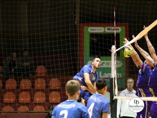 
<a style='margin-left: 5px;' class='btn btn-xs btn-social btn-facebook' href='https://www.facebook.com/sharer/sharer.php?u=https://ko-boladovale.web.getmuller.com.br/imgs/800-800-90/conteudo/fotos/1918/img0067.jpg' rel='popup' data-width='500' data-height='400'><i class='fa fa-facebook'></i>Compartilhar <span class='hidden-xs'>no Facebook</span>
</a> 
<a class='btn btn-default btn-xs' target='_blank' href='imgs/800-800-90/conteudo/fotos/1918/img0067.jpg'>
<span class='glyphicon glyphicon-cloud-download'></span> Salvar
</a> 
<span></span>