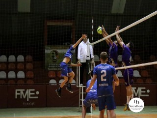 
<a style='margin-left: 5px;' class='btn btn-xs btn-social btn-facebook' href='https://www.facebook.com/sharer/sharer.php?u=https://ko-boladovale.web.getmuller.com.br/imgs/800-800-90/conteudo/fotos/1918/img0099.jpg' rel='popup' data-width='500' data-height='400'><i class='fa fa-facebook'></i>Compartilhar <span class='hidden-xs'>no Facebook</span>
</a> 
<a class='btn btn-default btn-xs' target='_blank' href='imgs/800-800-90/conteudo/fotos/1918/img0099.jpg'>
<span class='glyphicon glyphicon-cloud-download'></span> Salvar
</a> 
<span></span>