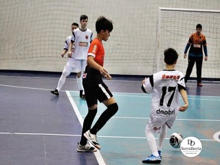 
<a style='margin-left: 5px;' class='btn btn-xs btn-social btn-facebook' href='https://www.facebook.com/sharer/sharer.php?u=https://ko-boladovale.web.getmuller.com.br/imgs/800-800-90/conteudo/fotos/1919/img0123.jpg' rel='popup' data-width='500' data-height='400'><i class='fa fa-facebook'></i>Compartilhar <span class='hidden-xs'>no Facebook</span>
</a> 
<a class='btn btn-default btn-xs' target='_blank' href='imgs/800-800-90/conteudo/fotos/1919/img0123.jpg'>
<span class='glyphicon glyphicon-cloud-download'></span> Salvar
</a> 
<span></span>