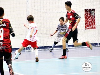 
<a style='margin-left: 5px;' class='btn btn-xs btn-social btn-facebook' href='https://www.facebook.com/sharer/sharer.php?u=https://ko-boladovale.web.getmuller.com.br/imgs/800-800-90/conteudo/fotos/1921/img0320.jpg' rel='popup' data-width='500' data-height='400'><i class='fa fa-facebook'></i>Compartilhar <span class='hidden-xs'>no Facebook</span>
</a> 
<a class='btn btn-default btn-xs' target='_blank' href='imgs/800-800-90/conteudo/fotos/1921/img0320.jpg'>
<span class='glyphicon glyphicon-cloud-download'></span> Salvar
</a> 
<span></span>