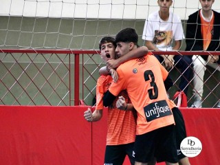 
<a style='margin-left: 5px;' class='btn btn-xs btn-social btn-facebook' href='https://www.facebook.com/sharer/sharer.php?u=https://ko-boladovale.web.getmuller.com.br/imgs/800-800-90/conteudo/fotos/1922/img0420.jpg' rel='popup' data-width='500' data-height='400'><i class='fa fa-facebook'></i>Compartilhar <span class='hidden-xs'>no Facebook</span>
</a> 
<a class='btn btn-default btn-xs' target='_blank' href='imgs/800-800-90/conteudo/fotos/1922/img0420.jpg'>
<span class='glyphicon glyphicon-cloud-download'></span> Salvar
</a> 
<span></span>