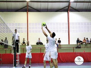 
<a style='margin-left: 5px;' class='btn btn-xs btn-social btn-facebook' href='https://www.facebook.com/sharer/sharer.php?u=https://ko-boladovale.web.getmuller.com.br/imgs/800-800-90/conteudo/fotos/1924/img0716.jpg' rel='popup' data-width='500' data-height='400'><i class='fa fa-facebook'></i>Compartilhar <span class='hidden-xs'>no Facebook</span>
</a> 
<a class='btn btn-default btn-xs' target='_blank' href='imgs/800-800-90/conteudo/fotos/1924/img0716.jpg'>
<span class='glyphicon glyphicon-cloud-download'></span> Salvar
</a> 
<span></span>