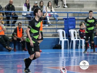 
<a style='margin-left: 5px;' class='btn btn-xs btn-social btn-facebook' href='https://www.facebook.com/sharer/sharer.php?u=https://ko-boladovale.web.getmuller.com.br/imgs/800-800-90/conteudo/fotos/1929/img1729.jpg' rel='popup' data-width='500' data-height='400'><i class='fa fa-facebook'></i>Compartilhar <span class='hidden-xs'>no Facebook</span>
</a> 
<a class='btn btn-default btn-xs' target='_blank' href='imgs/800-800-90/conteudo/fotos/1929/img1729.jpg'>
<span class='glyphicon glyphicon-cloud-download'></span> Salvar
</a> 
<span></span>