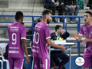 
<a style='margin-left: 5px;' class='btn btn-xs btn-social btn-facebook' href='https://www.facebook.com/sharer/sharer.php?u=https://ko-boladovale.web.getmuller.com.br/imgs/800-800-90/conteudo/fotos/1929/img1742.jpg' rel='popup' data-width='500' data-height='400'><i class='fa fa-facebook'></i>Compartilhar <span class='hidden-xs'>no Facebook</span>
</a> 
<a class='btn btn-default btn-xs' target='_blank' href='imgs/800-800-90/conteudo/fotos/1929/img1742.jpg'>
<span class='glyphicon glyphicon-cloud-download'></span> Salvar
</a> 
<span></span>