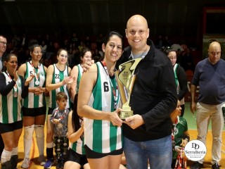 
<a style='margin-left: 5px;' class='btn btn-xs btn-social btn-facebook' href='https://www.facebook.com/sharer/sharer.php?u=https://ko-boladovale.web.getmuller.com.br/imgs/800-800-90/conteudo/fotos/1935/img2552.jpg' rel='popup' data-width='500' data-height='400'><i class='fa fa-facebook'></i>Compartilhar <span class='hidden-xs'>no Facebook</span>
</a> 
<a class='btn btn-default btn-xs' target='_blank' href='imgs/800-800-90/conteudo/fotos/1935/img2552.jpg'>
<span class='glyphicon glyphicon-cloud-download'></span> Salvar
</a> 
<span></span>