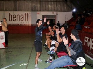 
<a style='margin-left: 5px;' class='btn btn-xs btn-social btn-facebook' href='https://www.facebook.com/sharer/sharer.php?u=https://ko-boladovale.web.getmuller.com.br/imgs/800-800-90/conteudo/fotos/1936/img2591.jpg' rel='popup' data-width='500' data-height='400'><i class='fa fa-facebook'></i>Compartilhar <span class='hidden-xs'>no Facebook</span>
</a> 
<a class='btn btn-default btn-xs' target='_blank' href='imgs/800-800-90/conteudo/fotos/1936/img2591.jpg'>
<span class='glyphicon glyphicon-cloud-download'></span> Salvar
</a> 
<span></span>