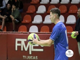 
<a style='margin-left: 5px;' class='btn btn-xs btn-social btn-facebook' href='https://www.facebook.com/sharer/sharer.php?u=https://ko-boladovale.web.getmuller.com.br/imgs/800-800-90/conteudo/fotos/1936/img2712.jpg' rel='popup' data-width='500' data-height='400'><i class='fa fa-facebook'></i>Compartilhar <span class='hidden-xs'>no Facebook</span>
</a> 
<a class='btn btn-default btn-xs' target='_blank' href='imgs/800-800-90/conteudo/fotos/1936/img2712.jpg'>
<span class='glyphicon glyphicon-cloud-download'></span> Salvar
</a> 
<span></span>