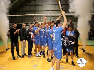 
<a style='margin-left: 5px;' class='btn btn-xs btn-social btn-facebook' href='https://www.facebook.com/sharer/sharer.php?u=https://ko-boladovale.web.getmuller.com.br/imgs/800-800-90/conteudo/fotos/1937/img2960.jpg' rel='popup' data-width='500' data-height='400'><i class='fa fa-facebook'></i>Compartilhar <span class='hidden-xs'>no Facebook</span>
</a> 
<a class='btn btn-default btn-xs' target='_blank' href='imgs/800-800-90/conteudo/fotos/1937/img2960.jpg'>
<span class='glyphicon glyphicon-cloud-download'></span> Salvar
</a> 
<span></span>